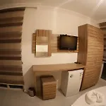 Hotel Araucaria 2*